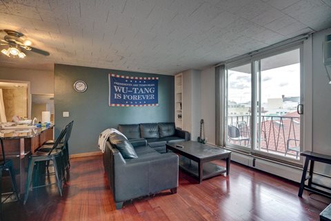 Surf and Surfside apartments and townhomes in Downtown Madison, WI. Fully Furnished, studio, one bedroom, 2 bedroom. Lake views. Managed by Wisconsin Management Company